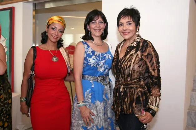 Old Bags For Smiles 2011 historical event image 3