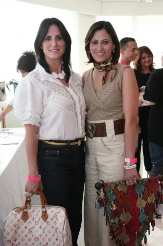 Old Bags For Smiles 2011 historical event image 4