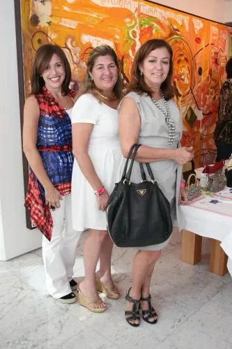 Old Bags For Smiles 2009 historical event image 3